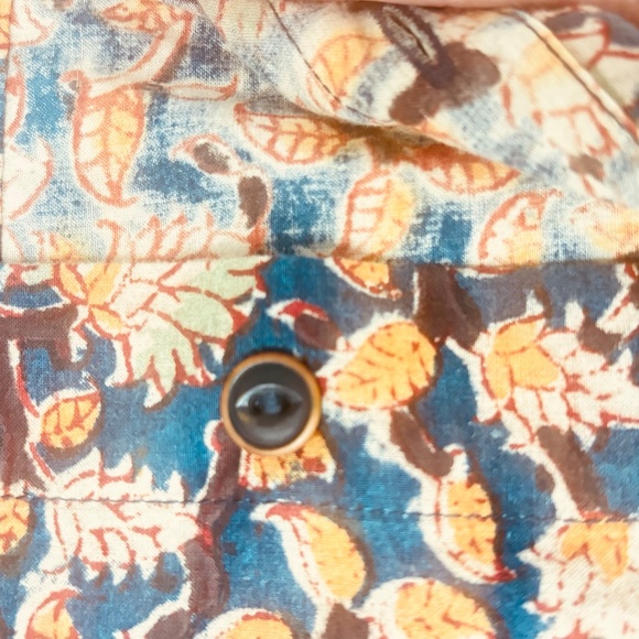 ORVIS MEN'S BUTTON DOWN SHORT SLEEVE SHIRT SIZE LG KALAMKARI - Picture 11 of 11